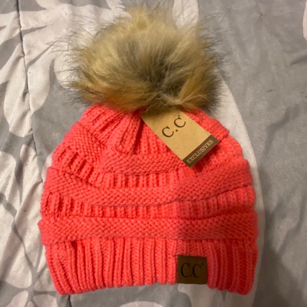 CC Beanie - Picture 2 of 5